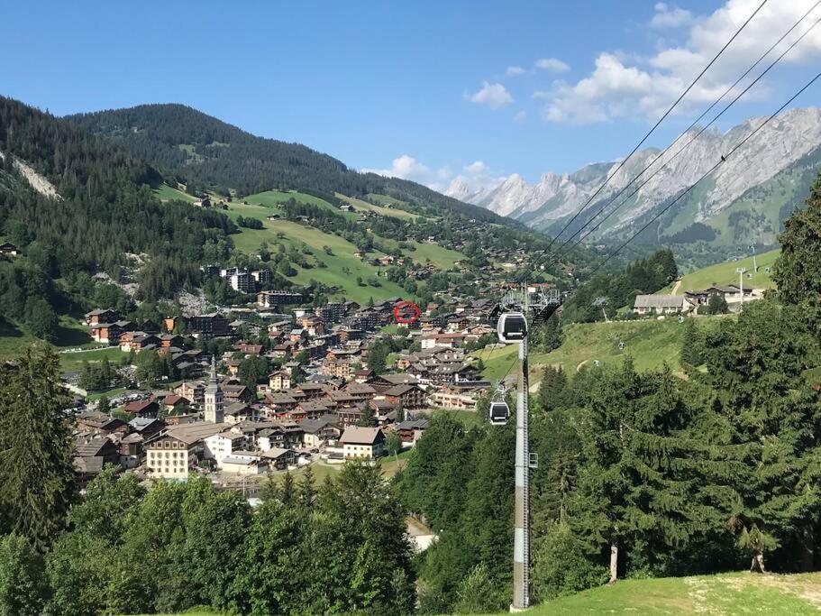 Appartement Cosy Avec Terrasse Sud - Proche Village La Clusaz Exterior photo