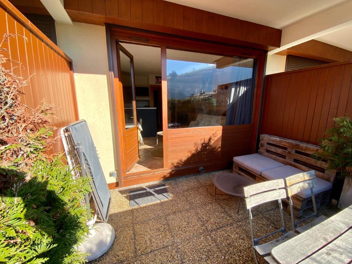 Appartement Cosy Avec Terrasse Sud - Proche Village La Clusaz Exterior photo