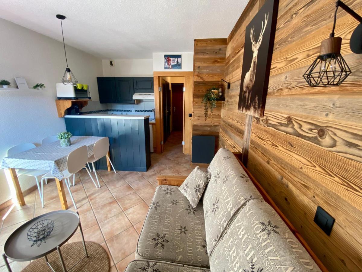 Appartement Cosy Avec Terrasse Sud - Proche Village La Clusaz Exterior photo